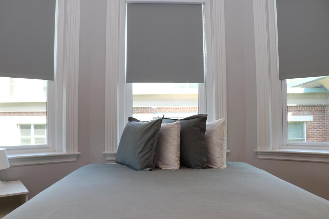 A Stylish Stay W/ A Queen Bed, Heated Floors.. #14 ブルックライン エクステリア 写真